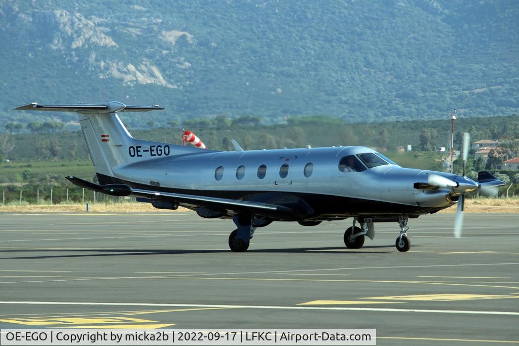 OE-EGO, 2012 Pilatus PC-12/47E C/N 1373, Taxiing