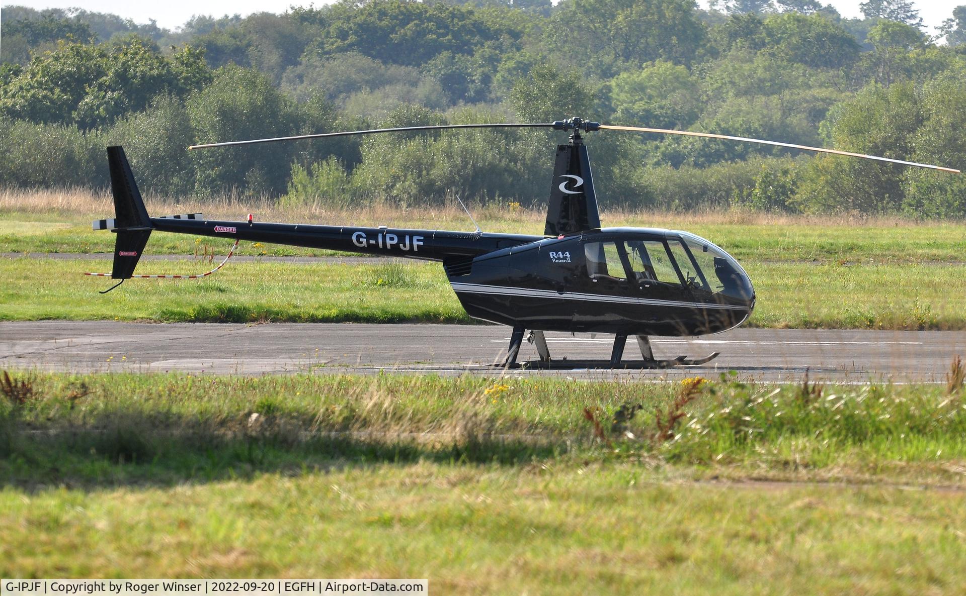 G-IPJF, 2004 Robinson R44 Raven II C/N 10514, Visiting Raven II helicopter operated by Specialist Group International.