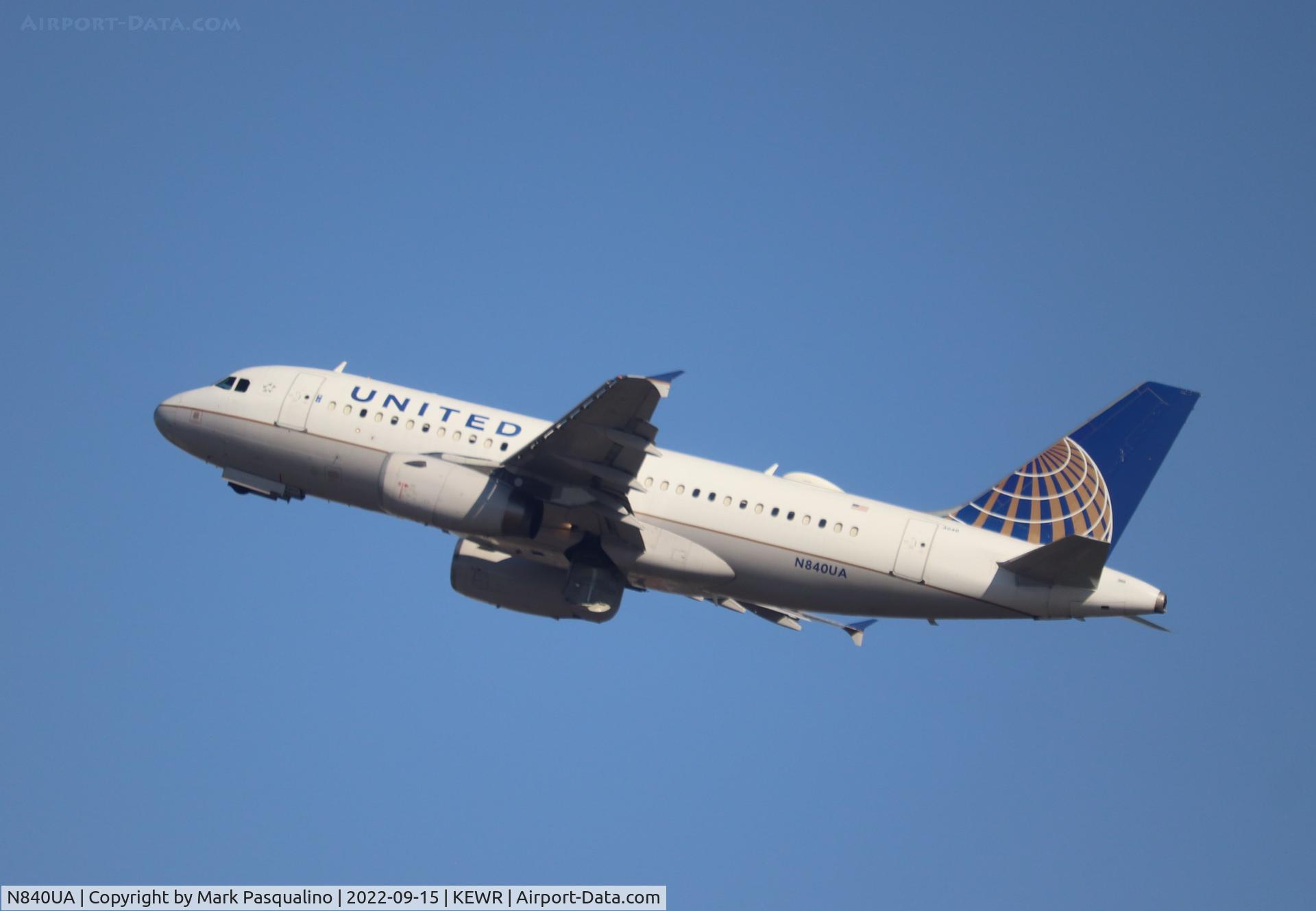 N840UA, 2001 Airbus A319-131 C/N 1522, Airbus A319-131