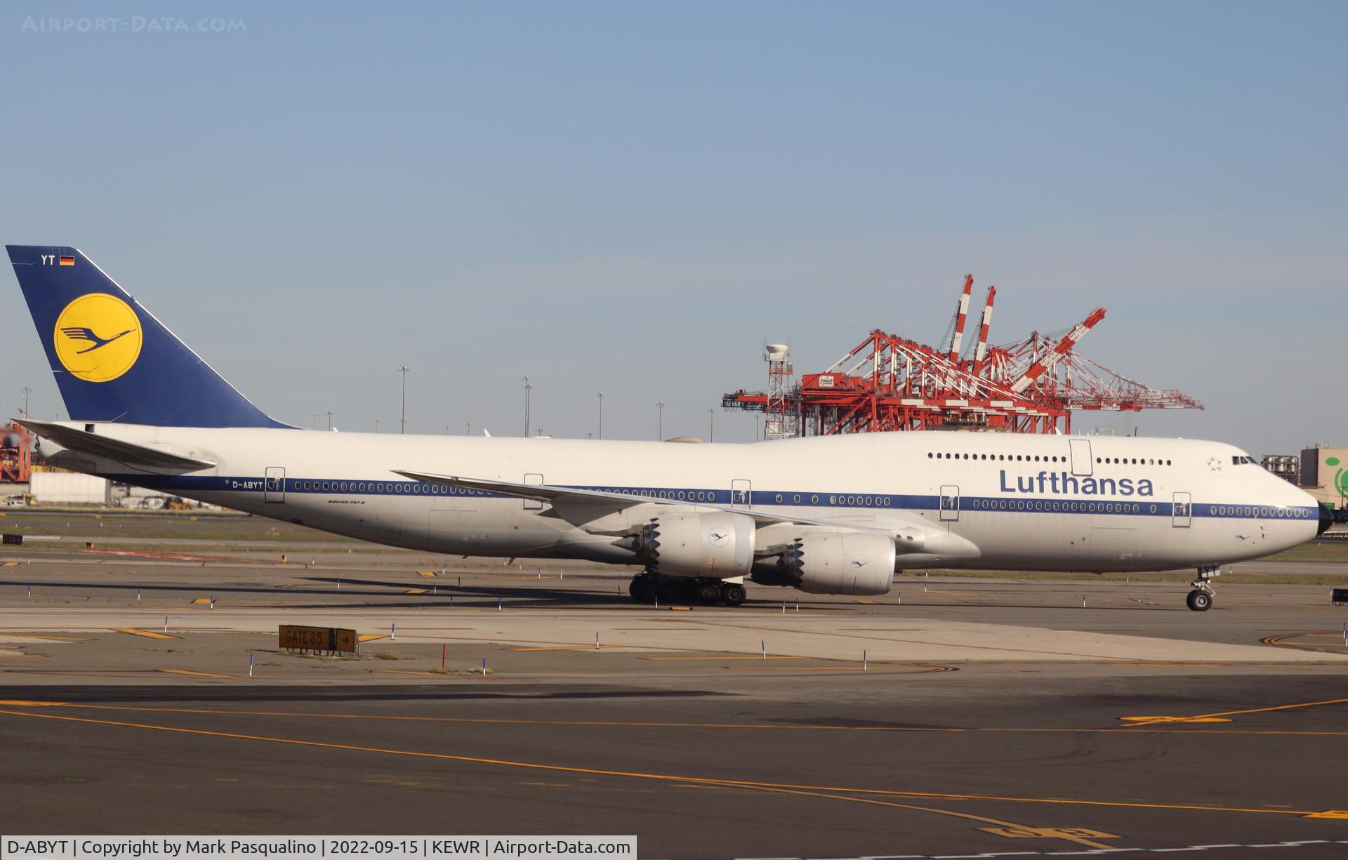 D-ABYT, 2015 Boeing 747-830 C/N 37844, Boeing 747-830