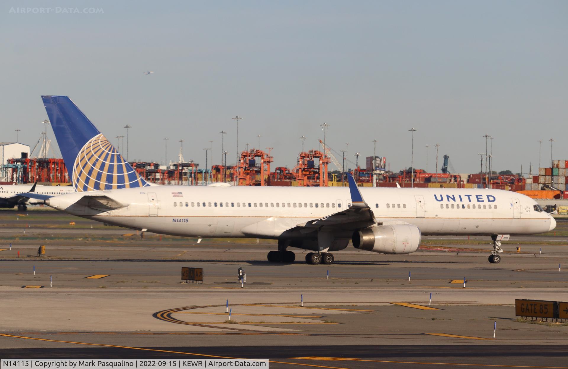 N14115, 1995 Boeing 757-224 C/N 27557, Boeing 757-224