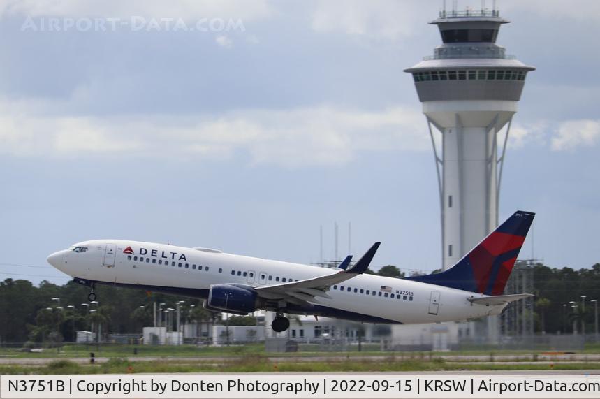 N3751B, 2001 Boeing 737-832 C/N 30491, Delta Flight 1516 departs Runway 6 at Southwest Florida International Airport enroute to John F Kennedy International Airport
