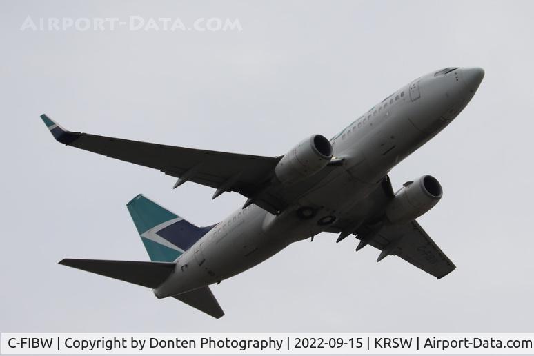 C-FIBW, 2011 Boeing 737-7CT C/N 37956, WestJet Flight 1185 departs Runway 6 at Southwest Florida International Airport enroute to Toronto-Pearson International Airport