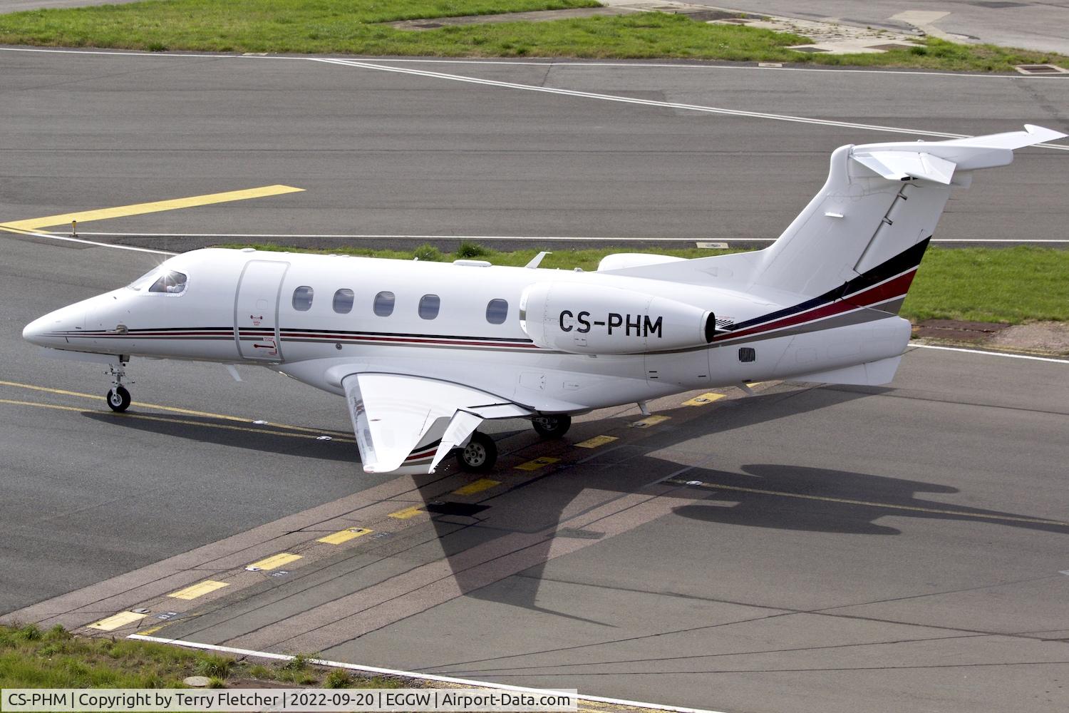 CS-PHM, 2018 Embraer EMB-505 Phenom 300 C/N 50500471, At Luton