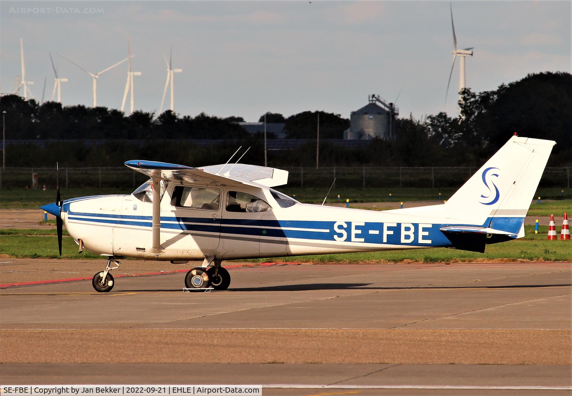 SE-FBE, 1967 Reims F172H Skyhawk C/N 0478, Lelystad Airport