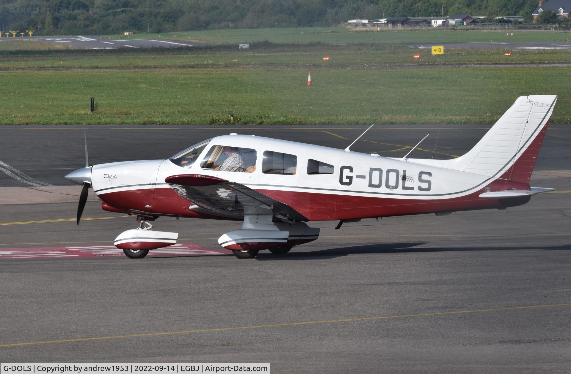 G-DOLS, 1994 Piper PA-28-236 Dakota C/N 28-11046, G-DOLS at Gloucestershire Airport.