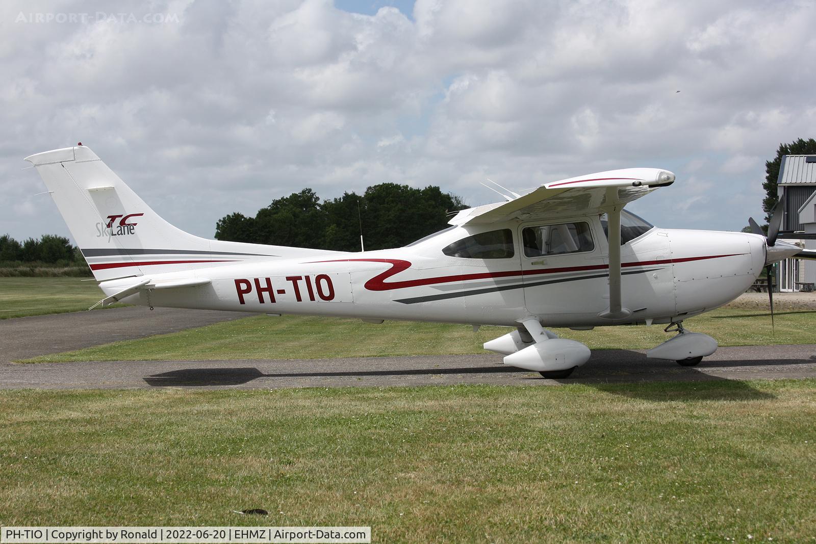 PH-TIO, 2001 Cessna T182T Turbo Skylane C/N T18208095, at ehmz