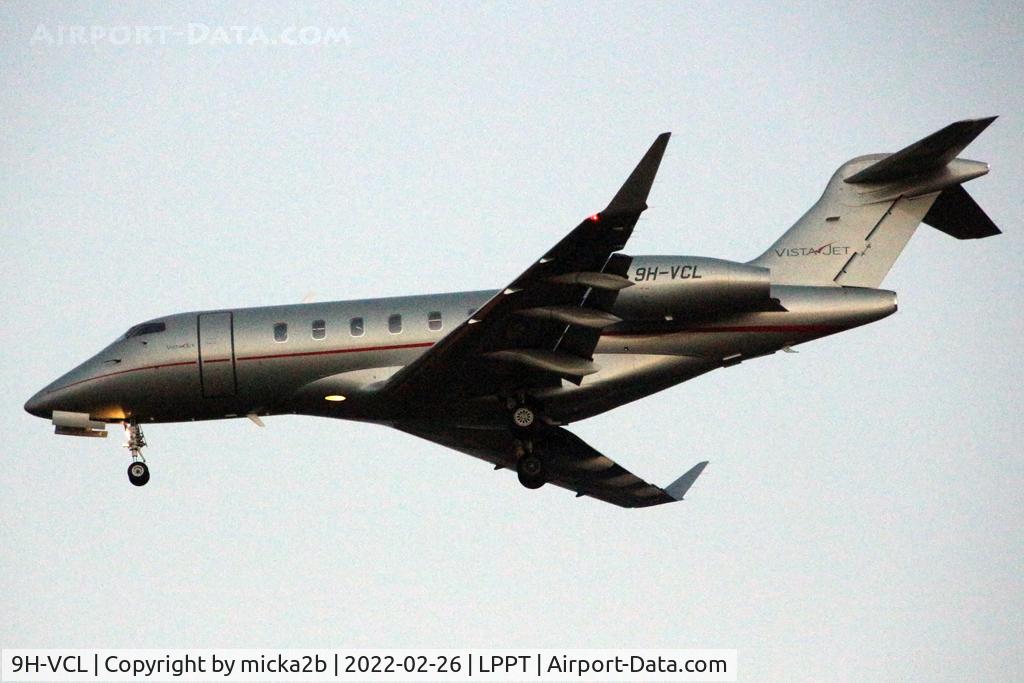 9H-VCL, 2015 Bombardier Challenger 300 (BD-100-1A10) C/N 20606, Landing