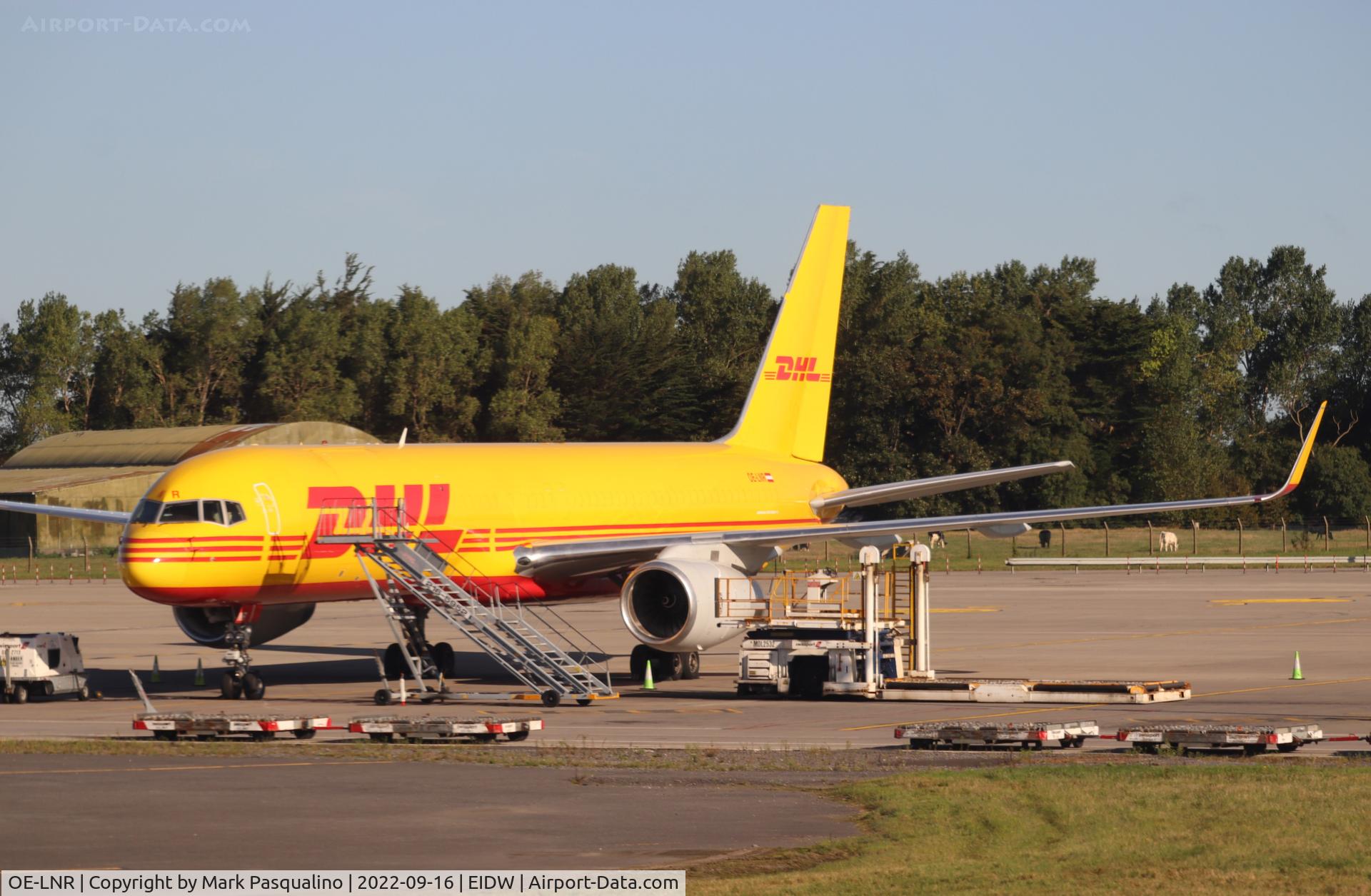 OE-LNR, 2002 Boeing 757-223F C/N 32397, Boeing 757-223F