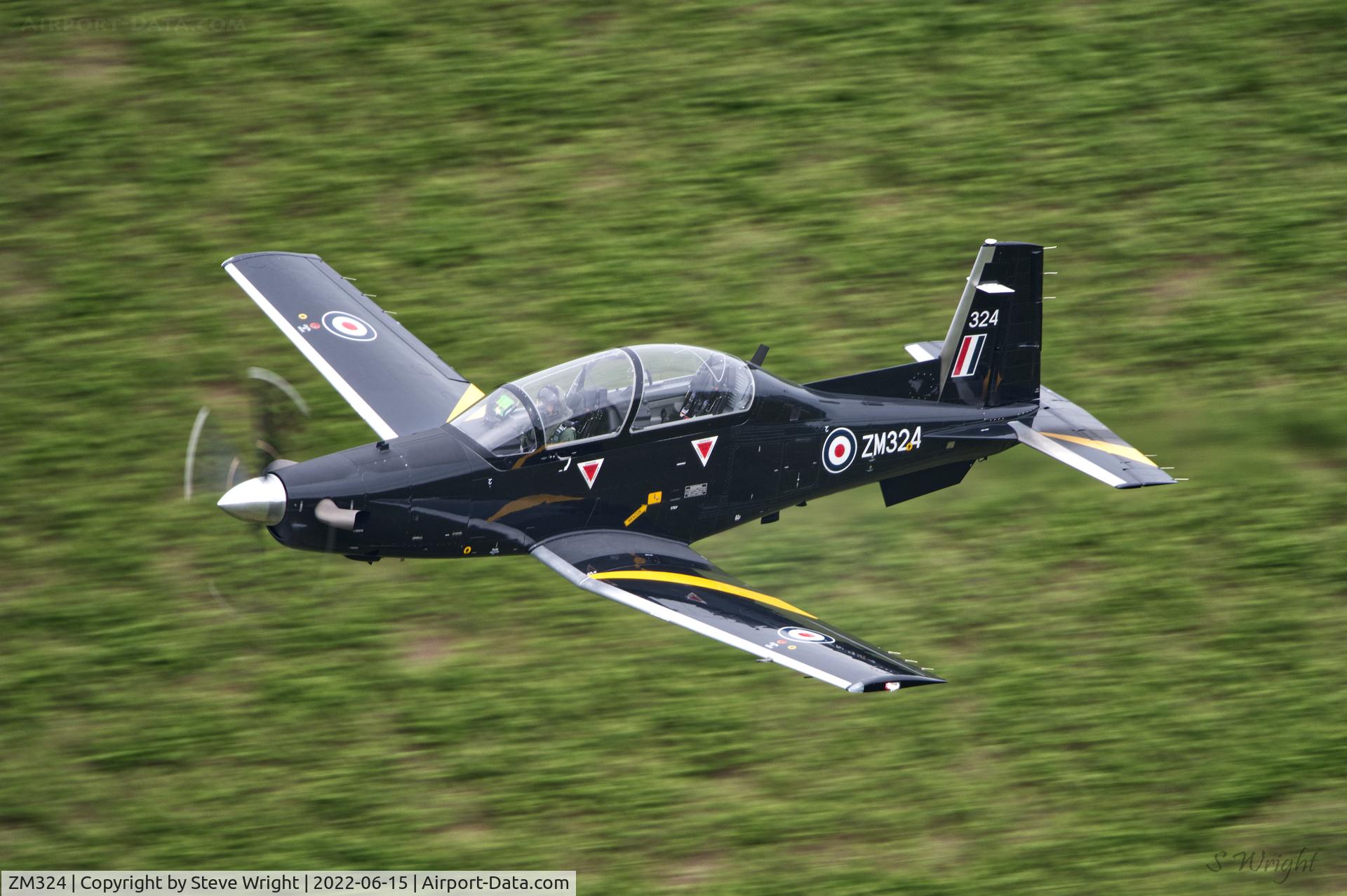 ZM324, 2017 Beechcraft T-6C Texan T.1 C/N PM-111, Bwlch Oerdrws, Mach Loop. Wales UK