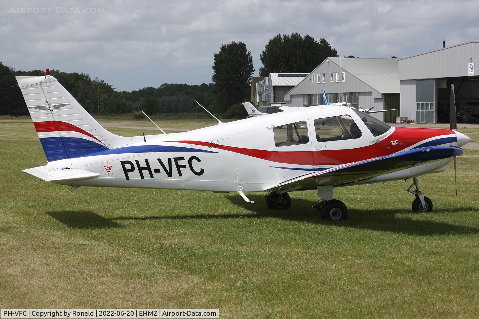 PH-VFC, 1989 Piper PA-28-161 C/N 2841314, at ehmz