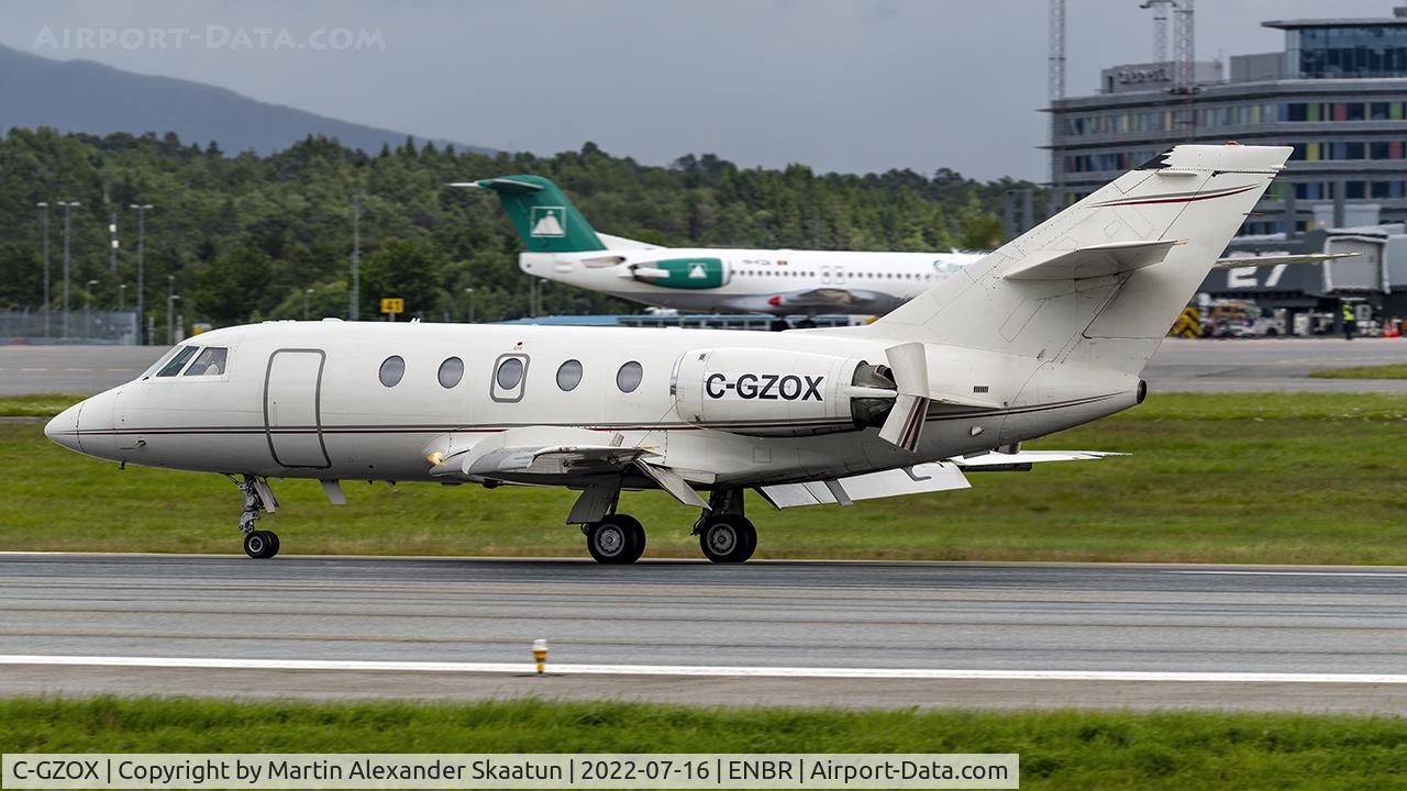 C-GZOX, 2014 Bell 429 GlobalRanger C/N 57195, Landing rwy. 35.