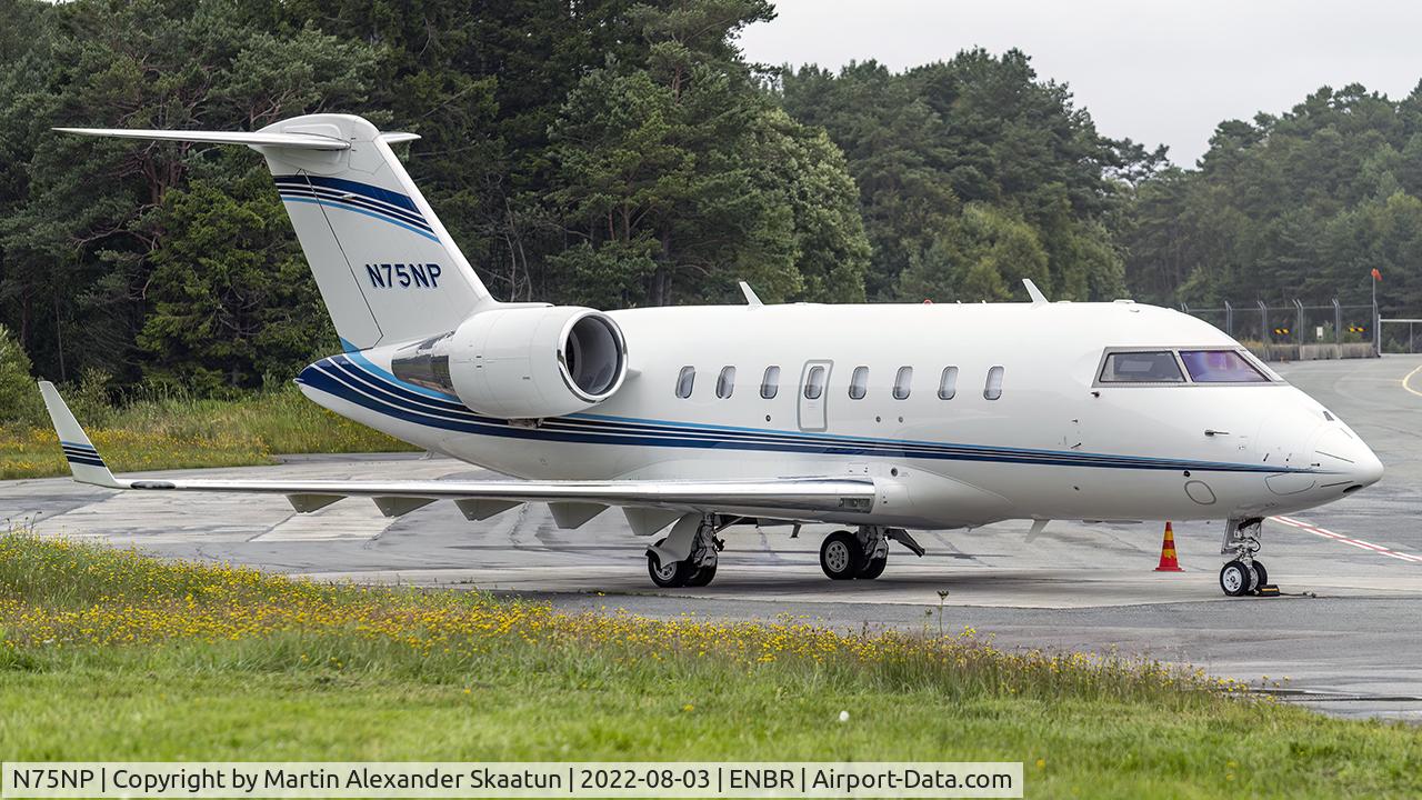 N75NP, 2011 Bombardier Challenger 605 (CL-600-2B16) C/N 5873, Parked.