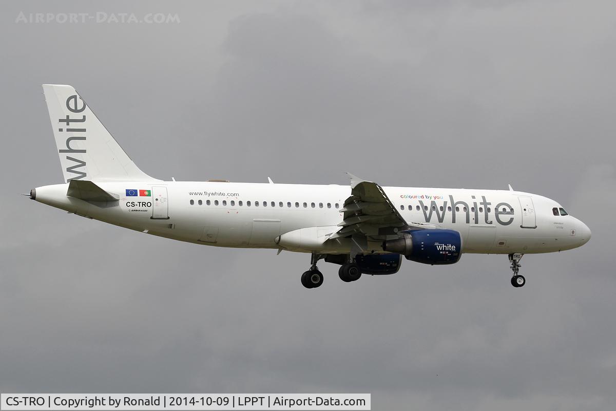 CS-TRO, 1995 Airbus A320-214 C/N 548, at lis