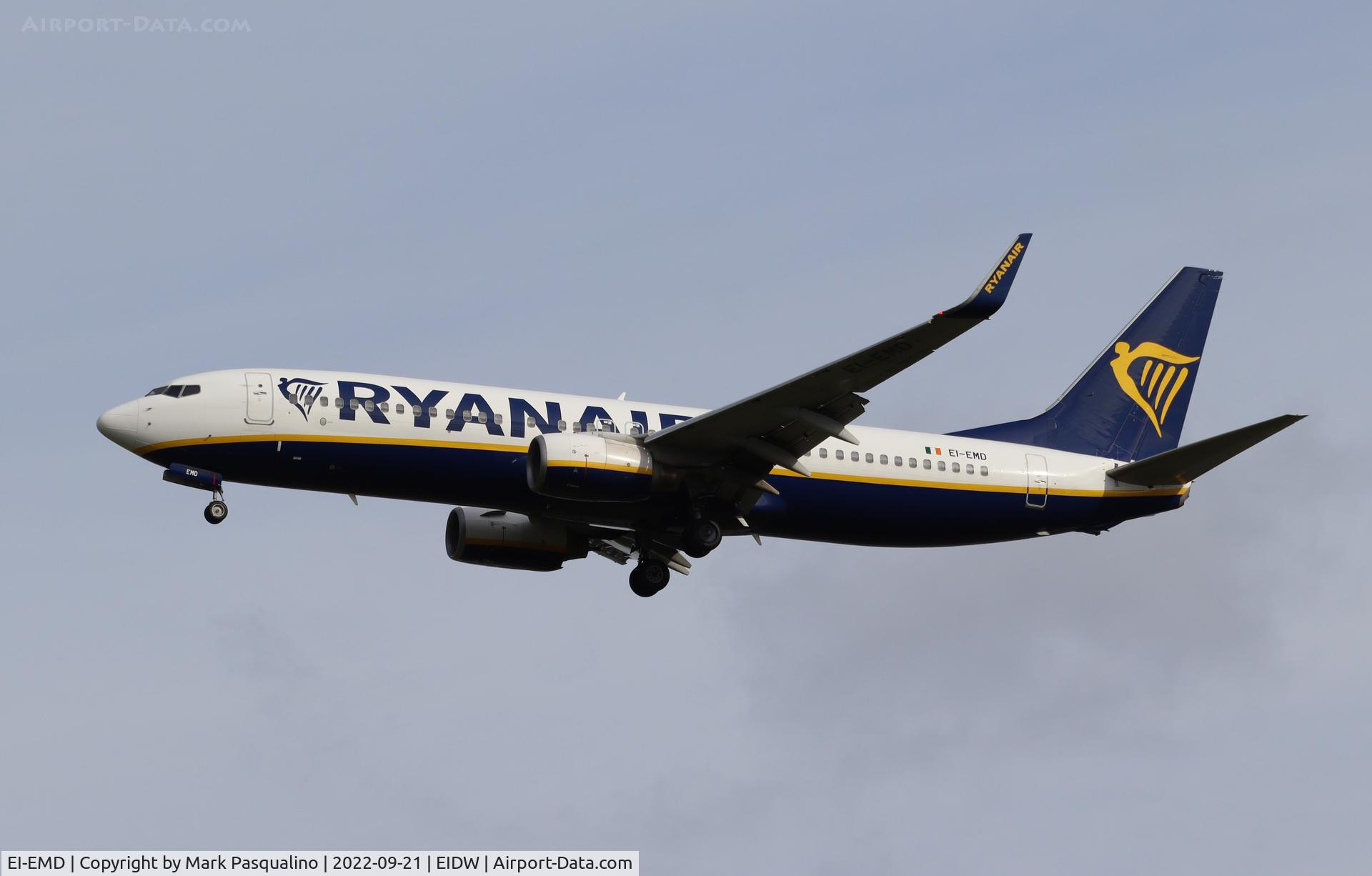 EI-EMD, 2010 Boeing 737-8AS C/N 38509, Boeing 737-8AS