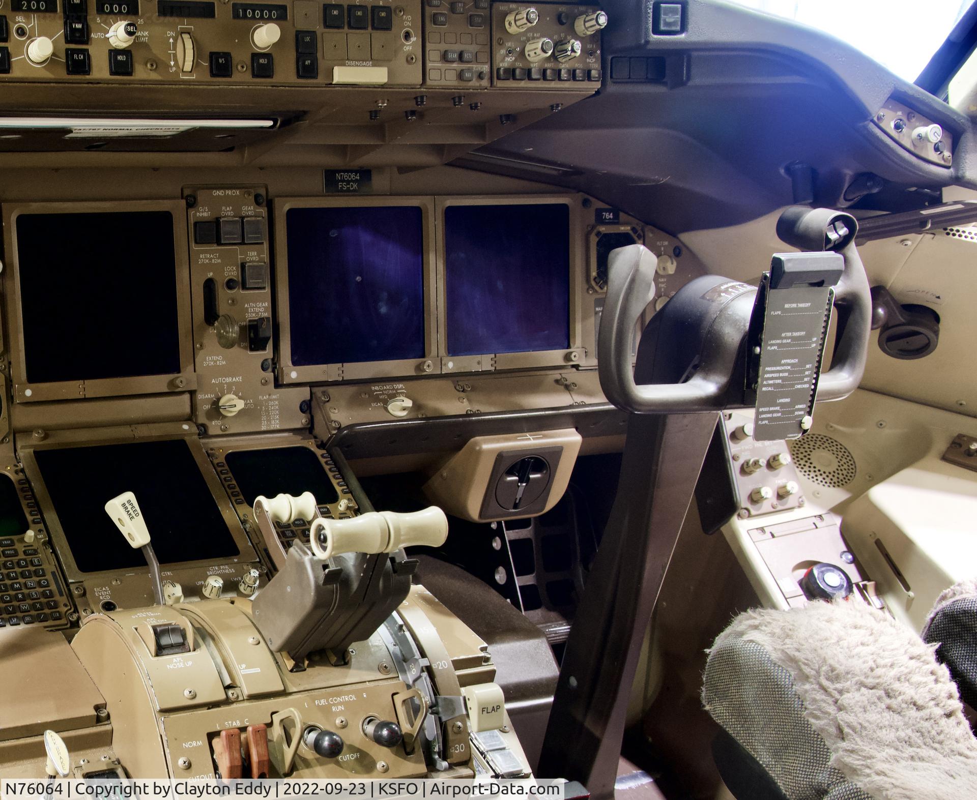 N76064, 2002 Boeing 767-424/ER C/N 29459, SFO 2022.