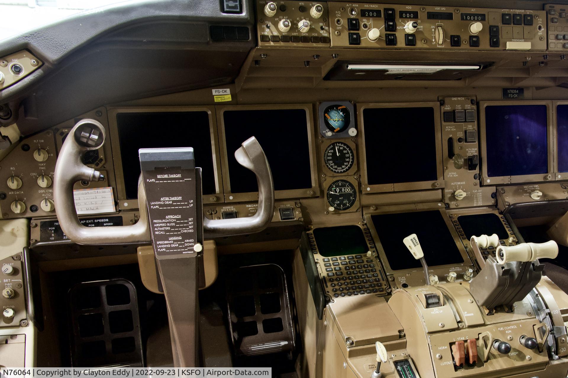 N76064, 2002 Boeing 767-424/ER C/N 29459, SFO 2022.