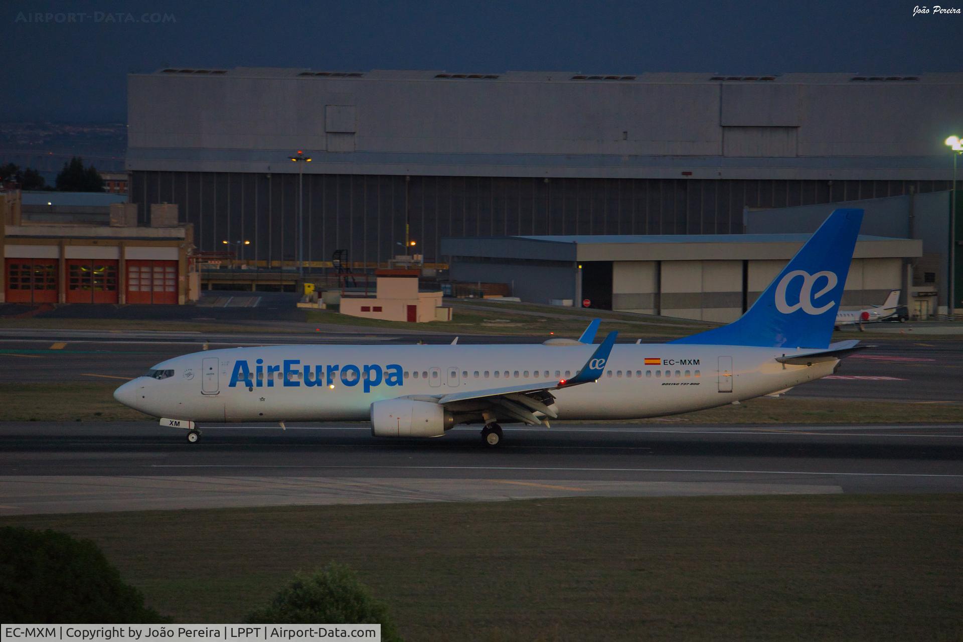 EC-MXM, 2018 Boeing 737-800 C/N 60591, Air Europa B738 at LPPT