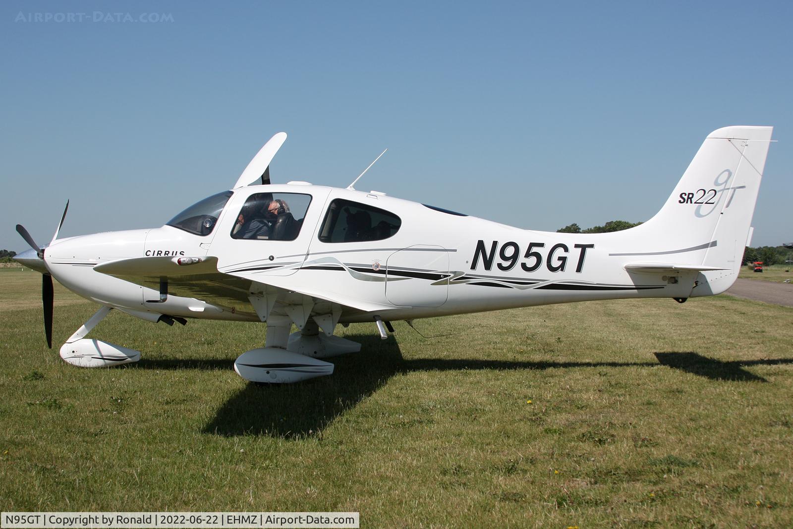 N95GT, 2006 Cirrus SR22 GTS C/N 1758, at ehmz