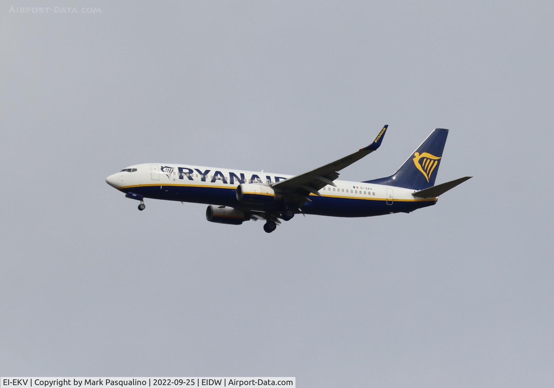 EI-EKV, 2010 Boeing 737-8AS C/N 38507, Boeing 737-8AS