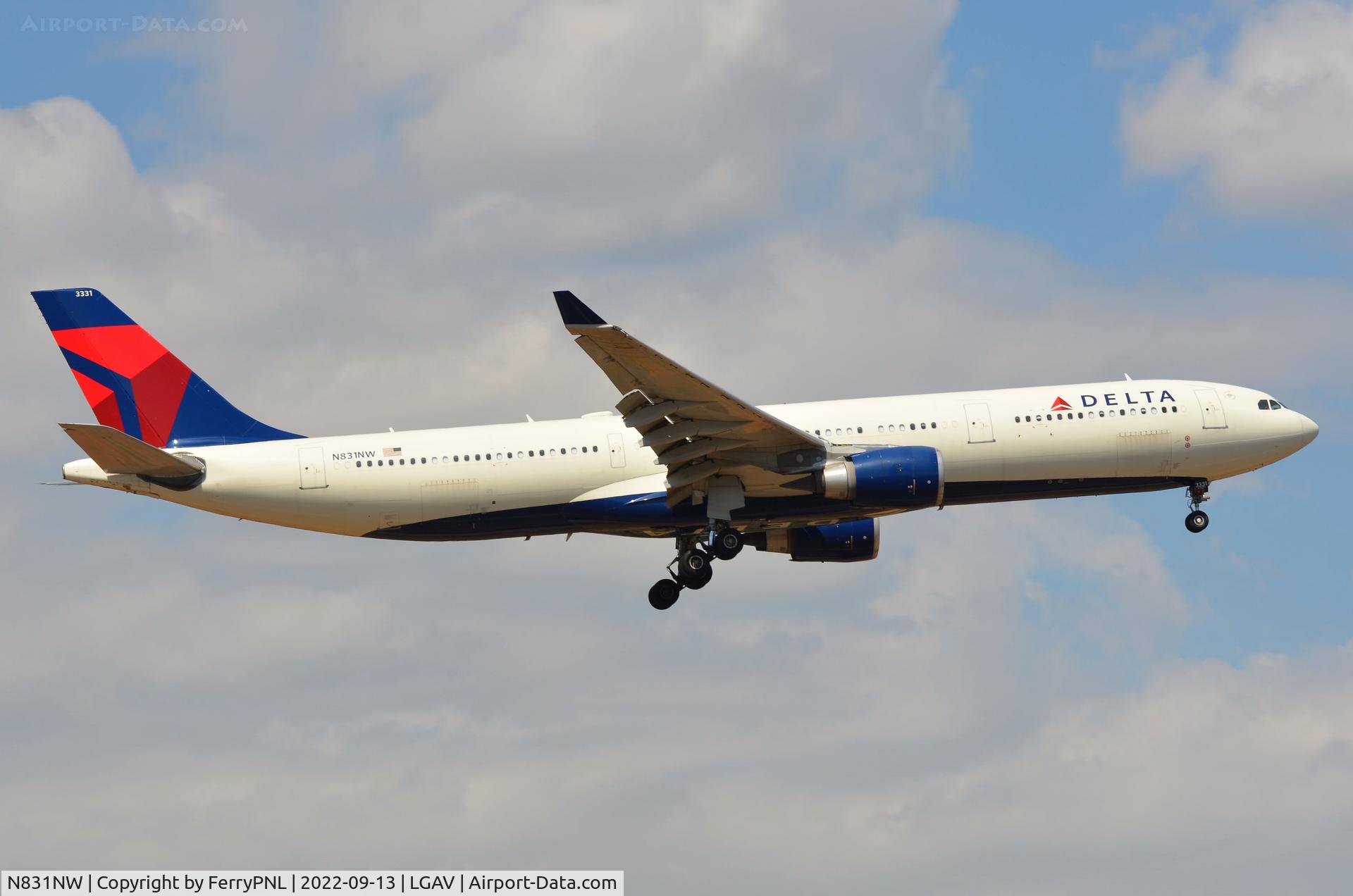 N831NW, 2017 Airbus A330-302 C/N 1783, Delta A333 on short finals