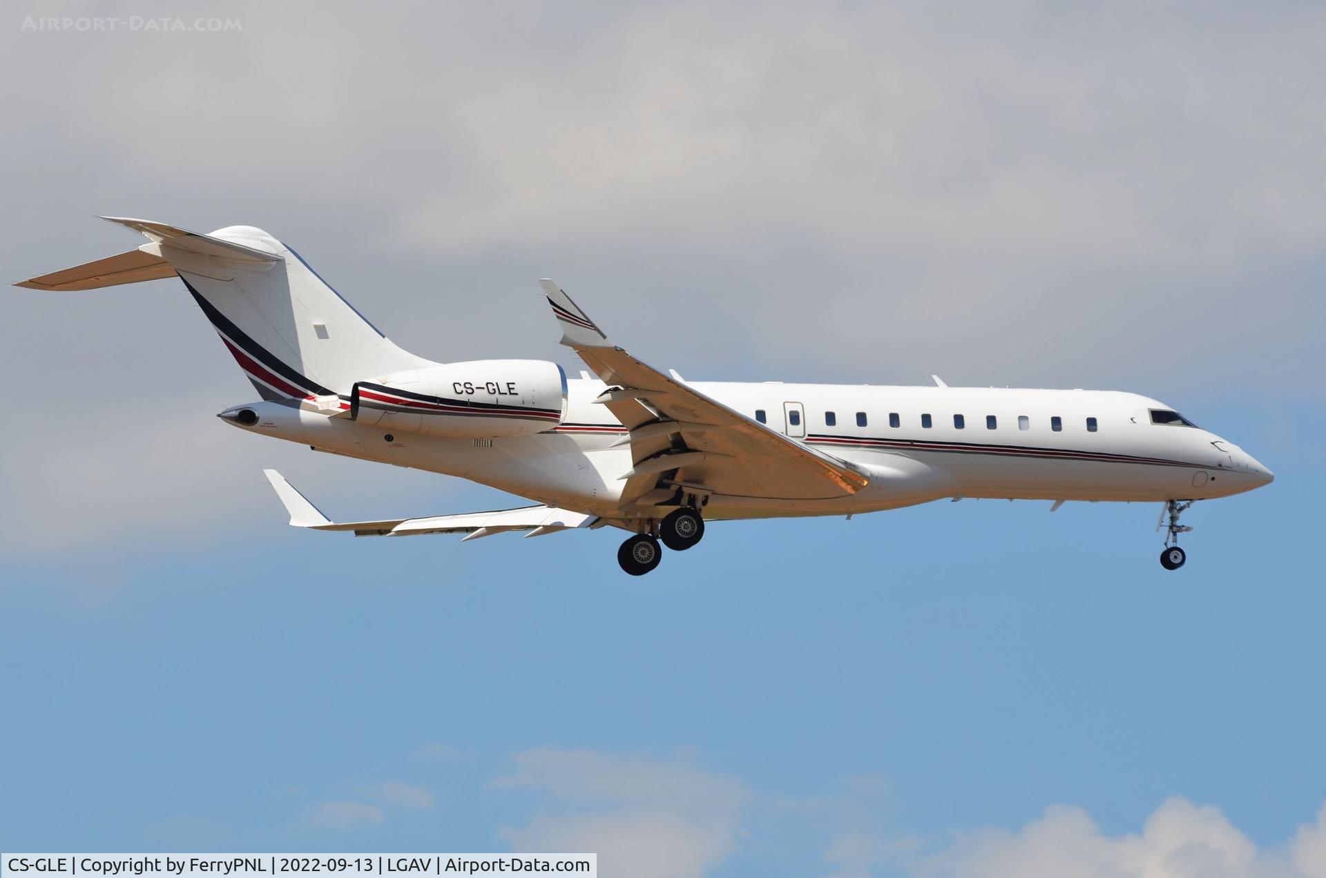 CS-GLE, 2014 Bombardier BD-700-1A10 Global 6000 C/N 9638, Netjets BD700 landing