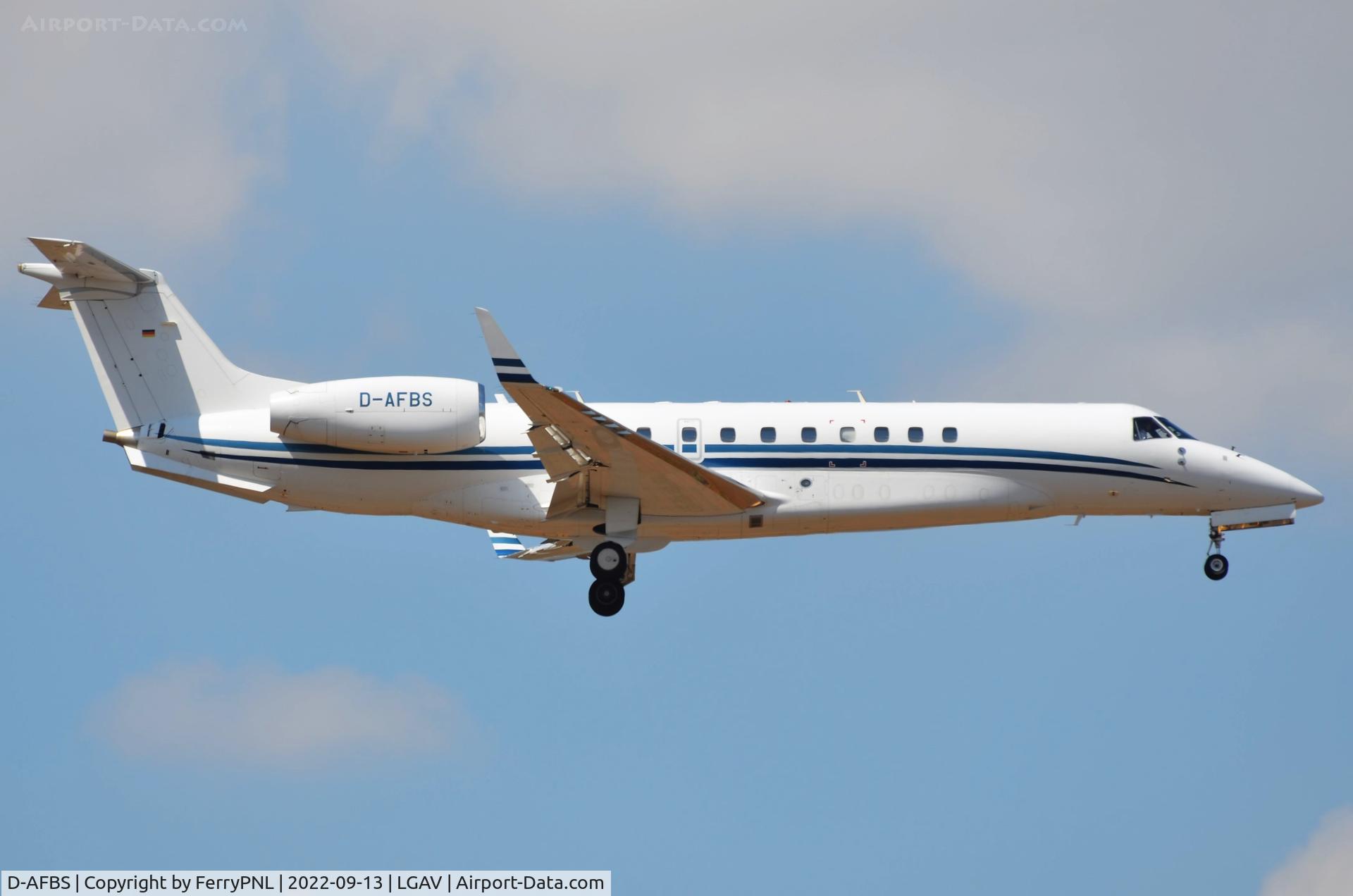 D-AFBS, 2015 Embraer EMB-135BJ Legacy 650 C/N 14501214, EMB135L of Air Hamburg arriving