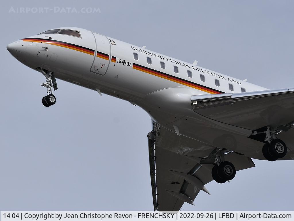 14 04, 2011 Bombardier BD-700-1A11 Global 5000 C/N 9417, GAF613