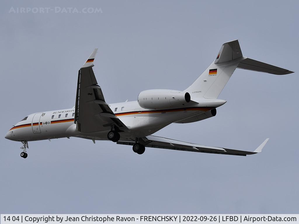 14 04, 2011 Bombardier BD-700-1A11 Global 5000 C/N 9417, GAF613
