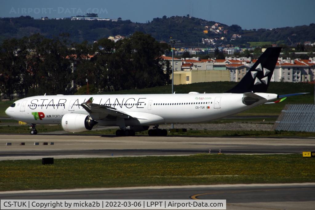 CS-TUK, 2019 Airbus A330-941N C/N 1913, Taxiing