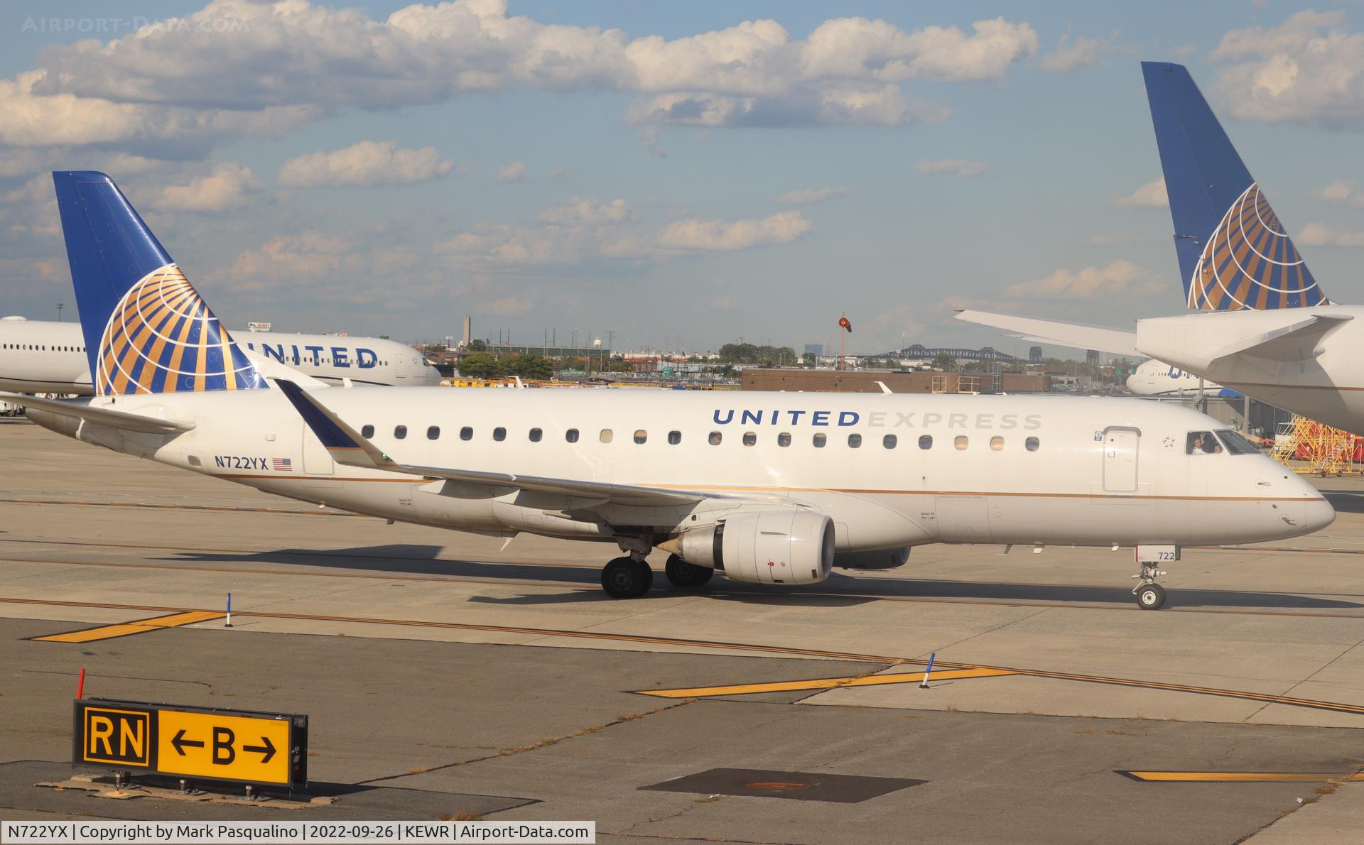 N722YX, 2015 Embraer 175LR (ERJ-170-200LR) C/N 17000496, ERJ-170-200LR