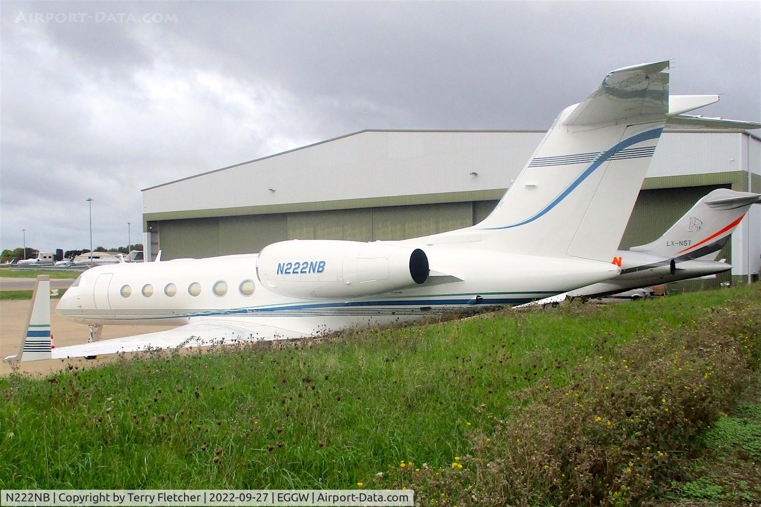 N222NB, 2016 Gulfstream Aerospace GIV-X (G450) C/N 4348, At Luton