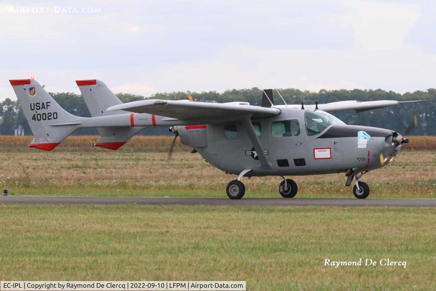 EC-IPL, Reims Cessna F337G Super Skymaster C/N 0020, Air Legend Air Show at Melun.