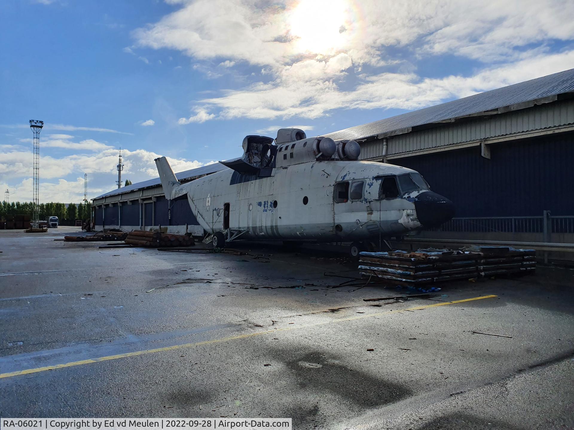 RA-06021, Mil Mi-26T Halo C/N 34001212321, Now in the port off Antwerpen