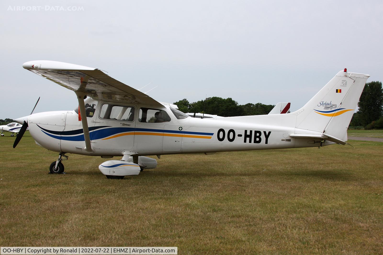 OO-HBY, 2000 Cessna 172S C/N 172S8601, at ehmz
