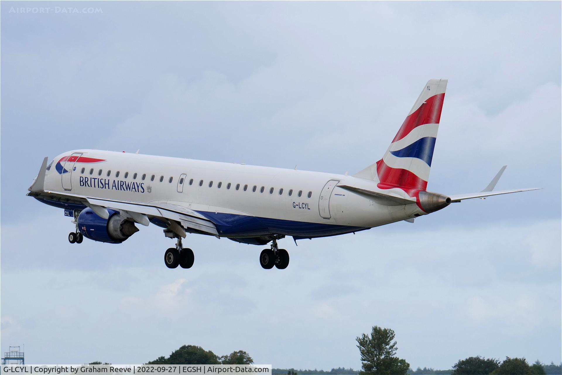G-LCYL, 2010 Embraer 190SR (ERJ-190-100SR) C/N 19000346, Landing at Norwich.