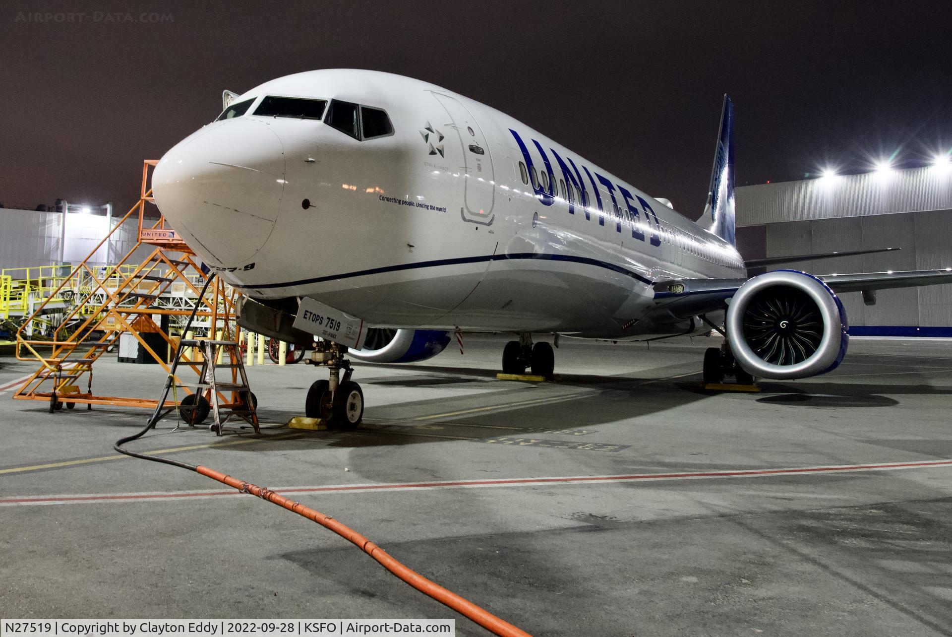 N27519, 2019 Boeing 737-9 MAX C/N 43459, SFO 2022.