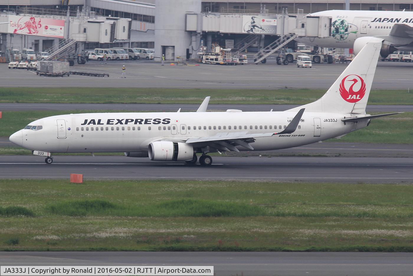 JA333J, 2010 Boeing 737-846 C/N 40348, at hnd