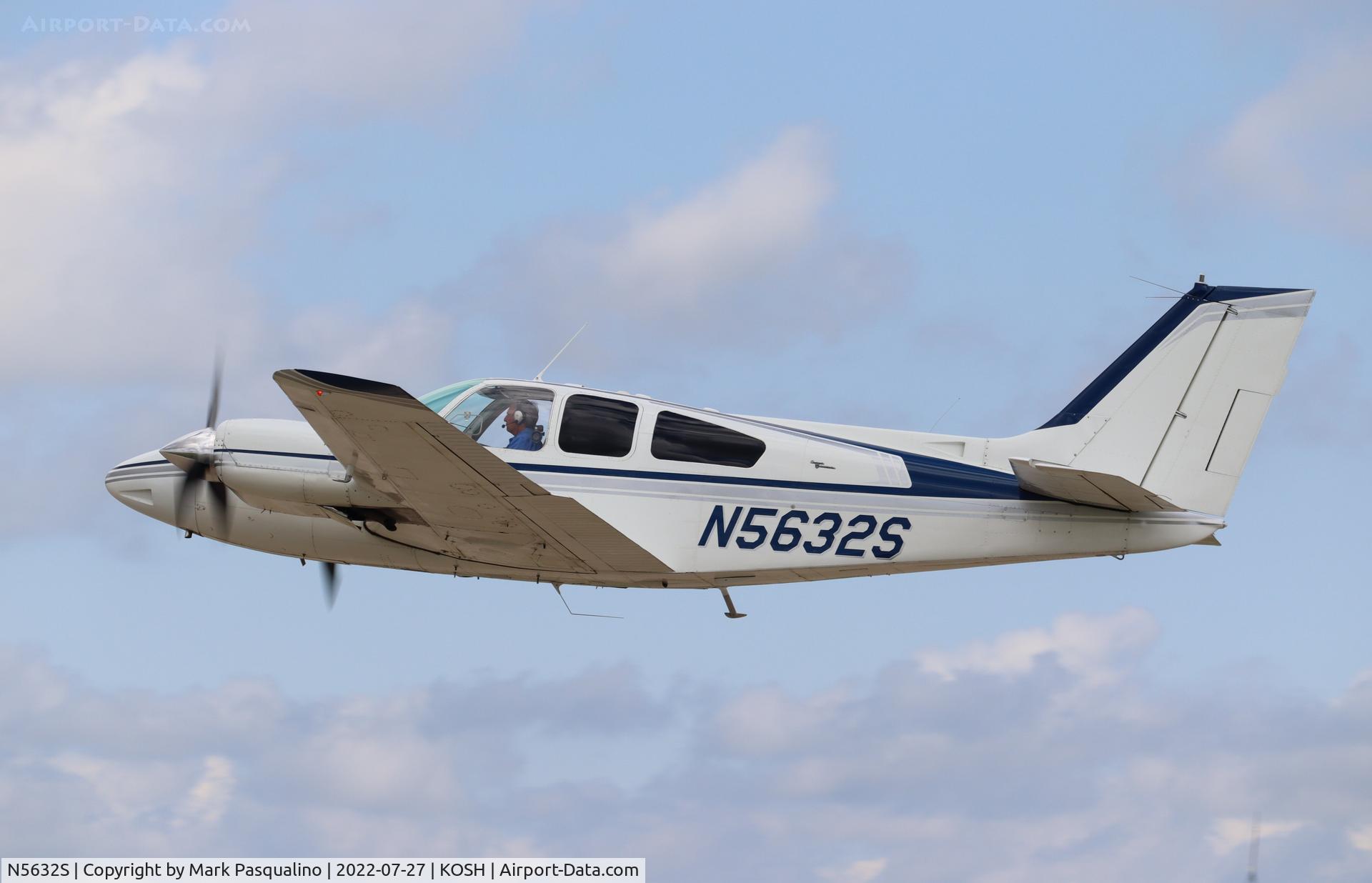 N5632S, 1966 Beech C55 Baron (95-C55) C/N TE-161, Beech C55