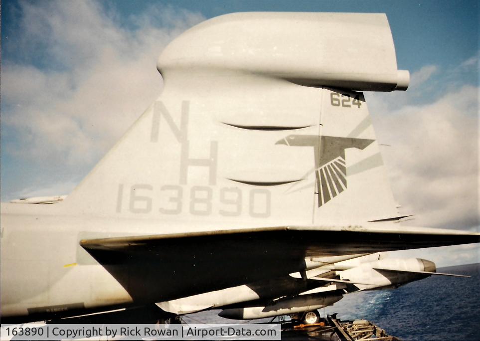 163890, Grumman EA-6B Prowler C/N P-165, Black Raven 624 assigned to VAQ-135 USS Abraham Lincoln October 1993