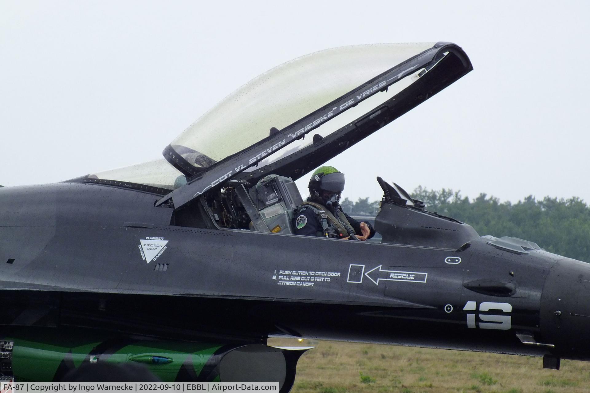 FA-87, SABCA F-16AM Fighting Falcon C/N 6H-87, General Dynamics (SABCA) F-16AM Fighting Falcon of the FAeB (Belgian air force) in 'Dream Viper' special colours at the 2022 Sanicole Spottersday at Kleine Brogel air base