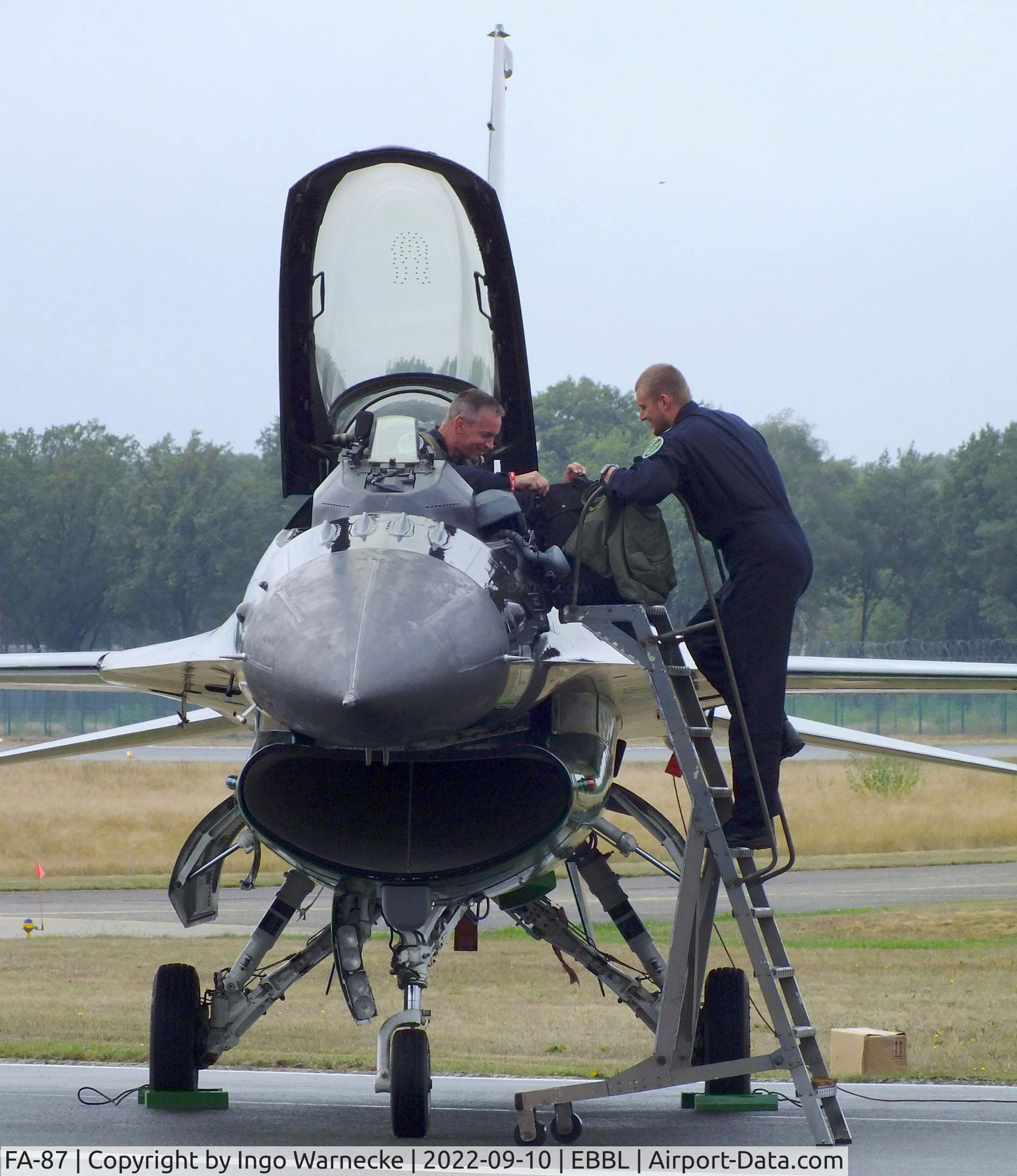 FA-87, SABCA F-16AM Fighting Falcon C/N 6H-87, General Dynamics (SABCA) F-16AM Fighting Falcon of the FAeB (Belgian air force) in 'Dream Viper' special colours at the 2022 Sanicole Spottersday at Kleine Brogel air base