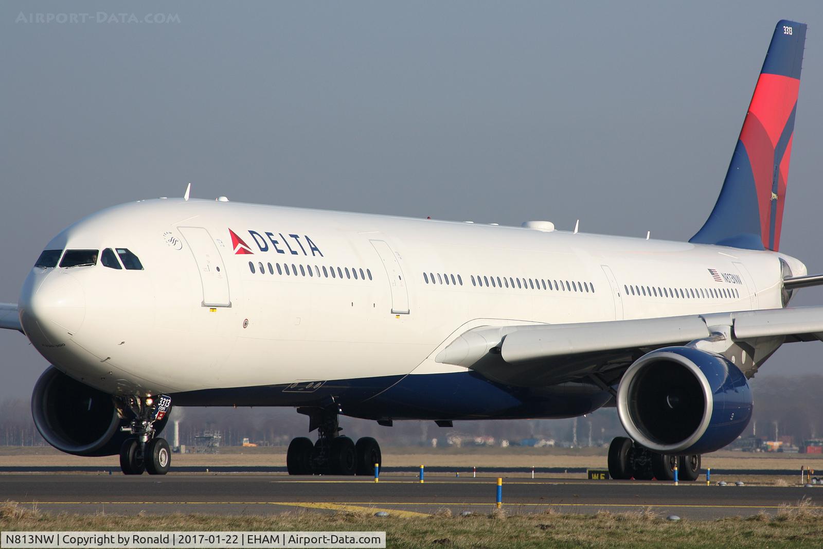 N813NW, 2006 Airbus A33-323X C/N 799, at spl