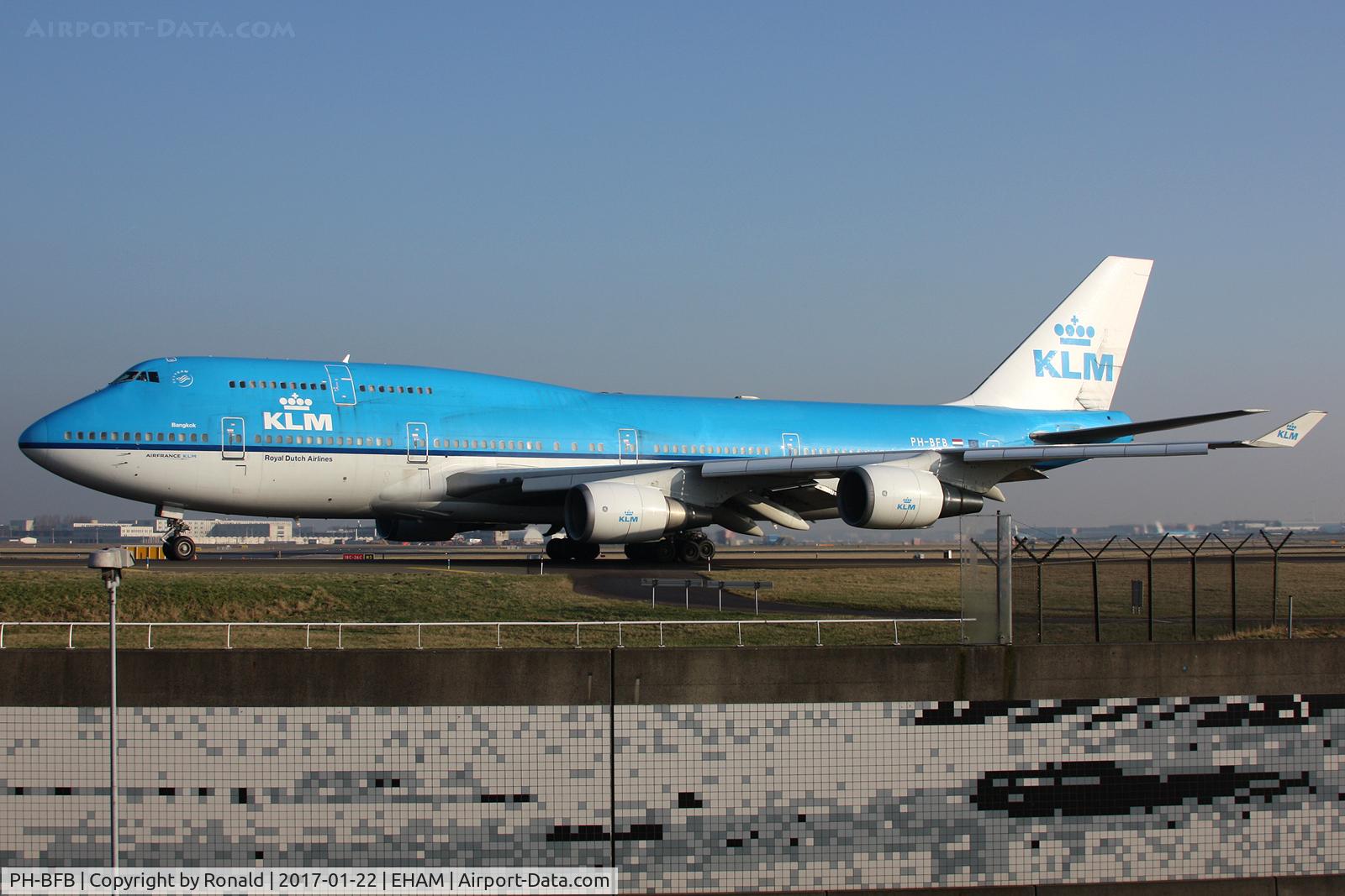 PH-BFB, 1989 Boeing 747-406 C/N 24000, at spl