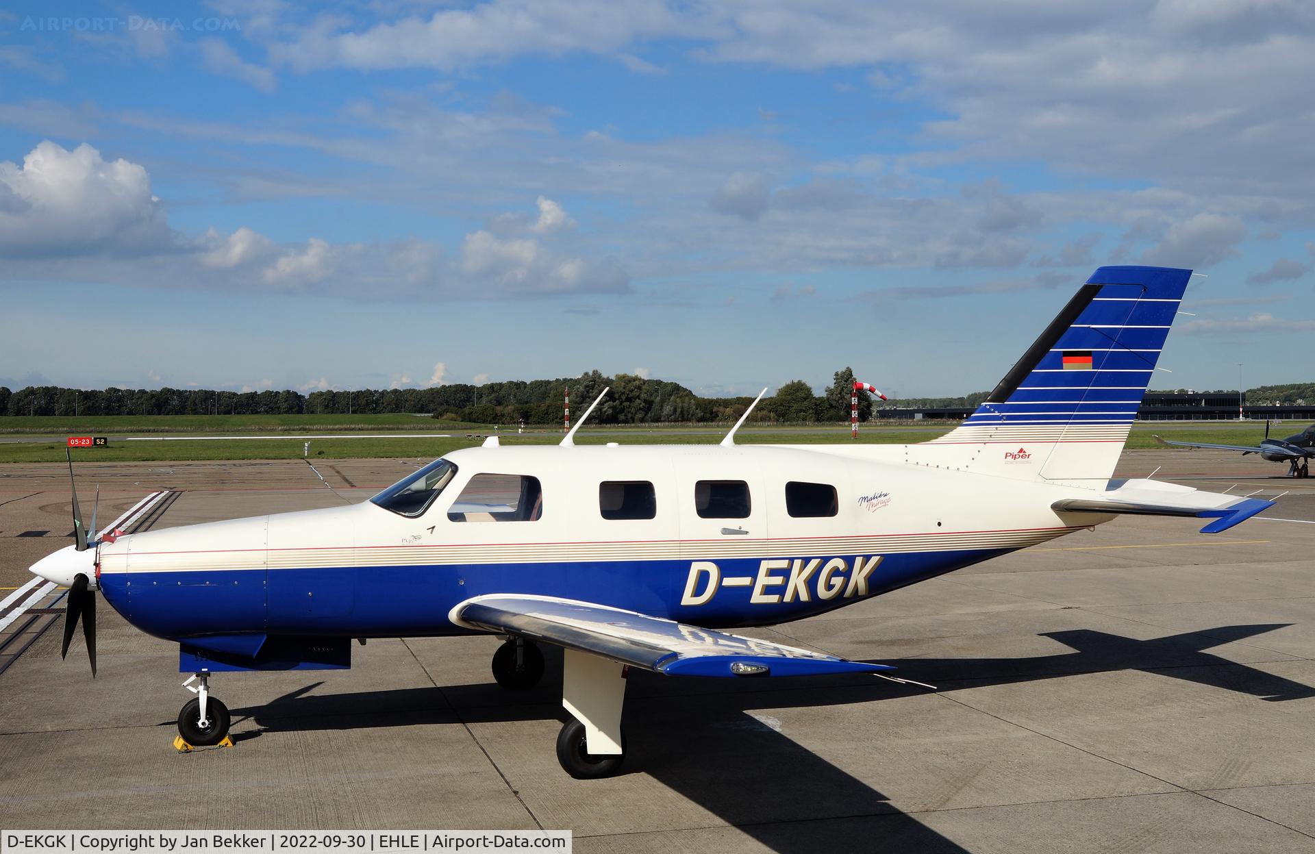 D-EKGK, 1995 Piper PA-46-350P Malibu Mirage C/N 4636010, Lelystad Airport