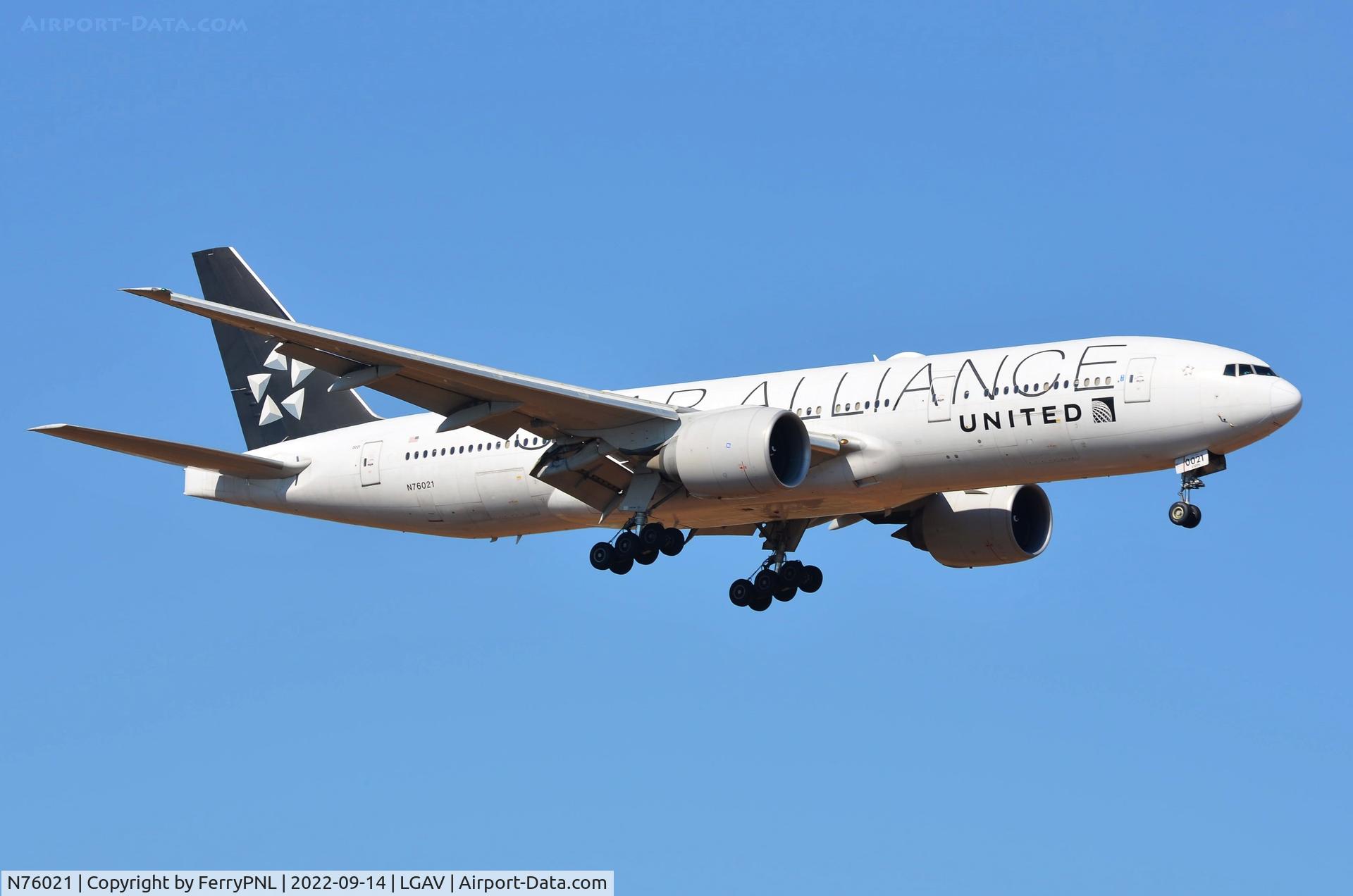 N76021, 2010 Boeing 777-224 C/N 39776, United B772 in Star Alliance cs