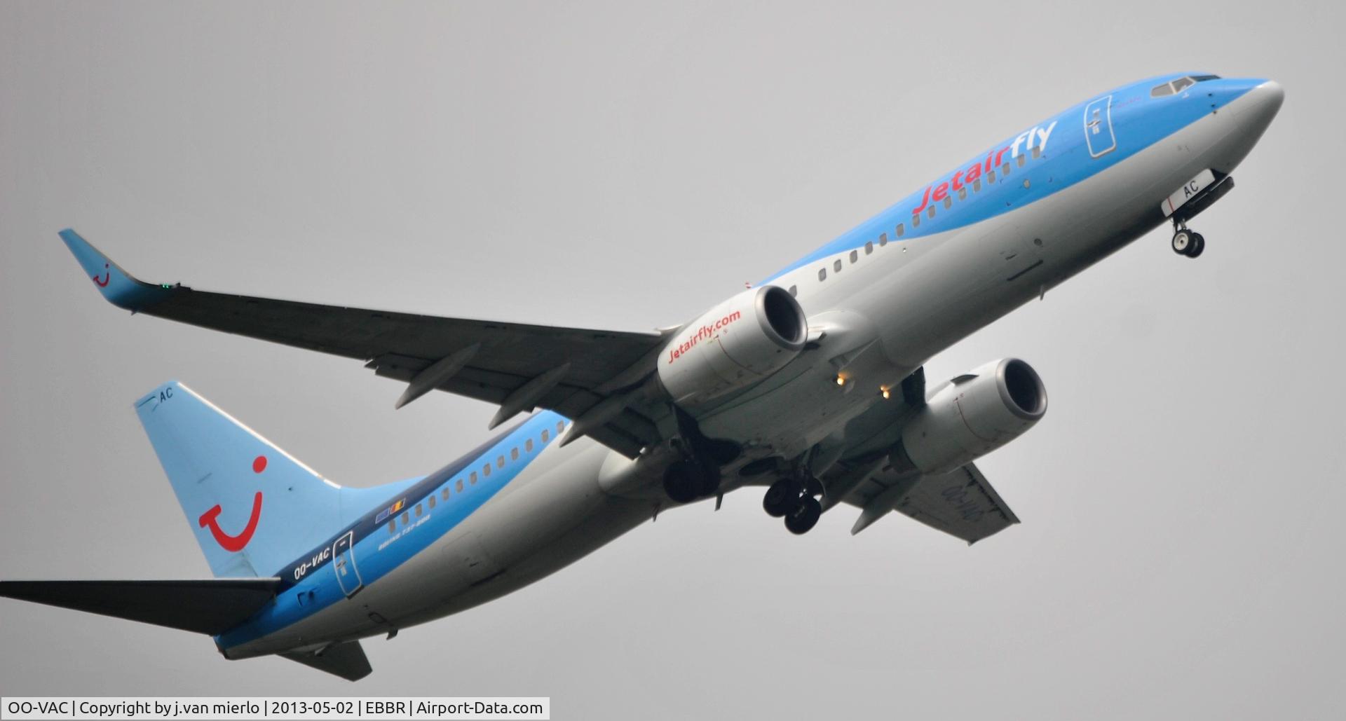 OO-VAC, 2003 Boeing 737-8BK C/N 33014, T/O BRU 07R