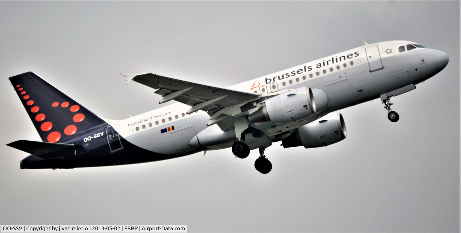 OO-SSV, 2004 Airbus A319-111 C/N 2196, T/O BRU 07R