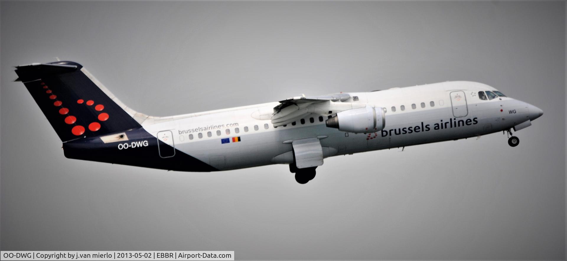 OO-DWG, 1998 British Aerospace Avro 146-RJ100 C/N E3336, T/O BRU 07R