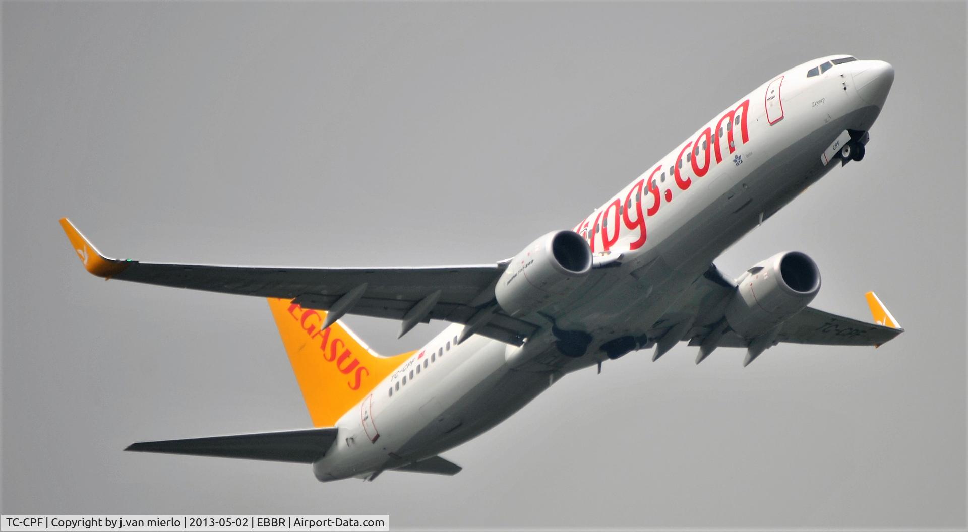 TC-CPF, 2012 Boeing 737-82R C/N 40879, T/O BRU 07R